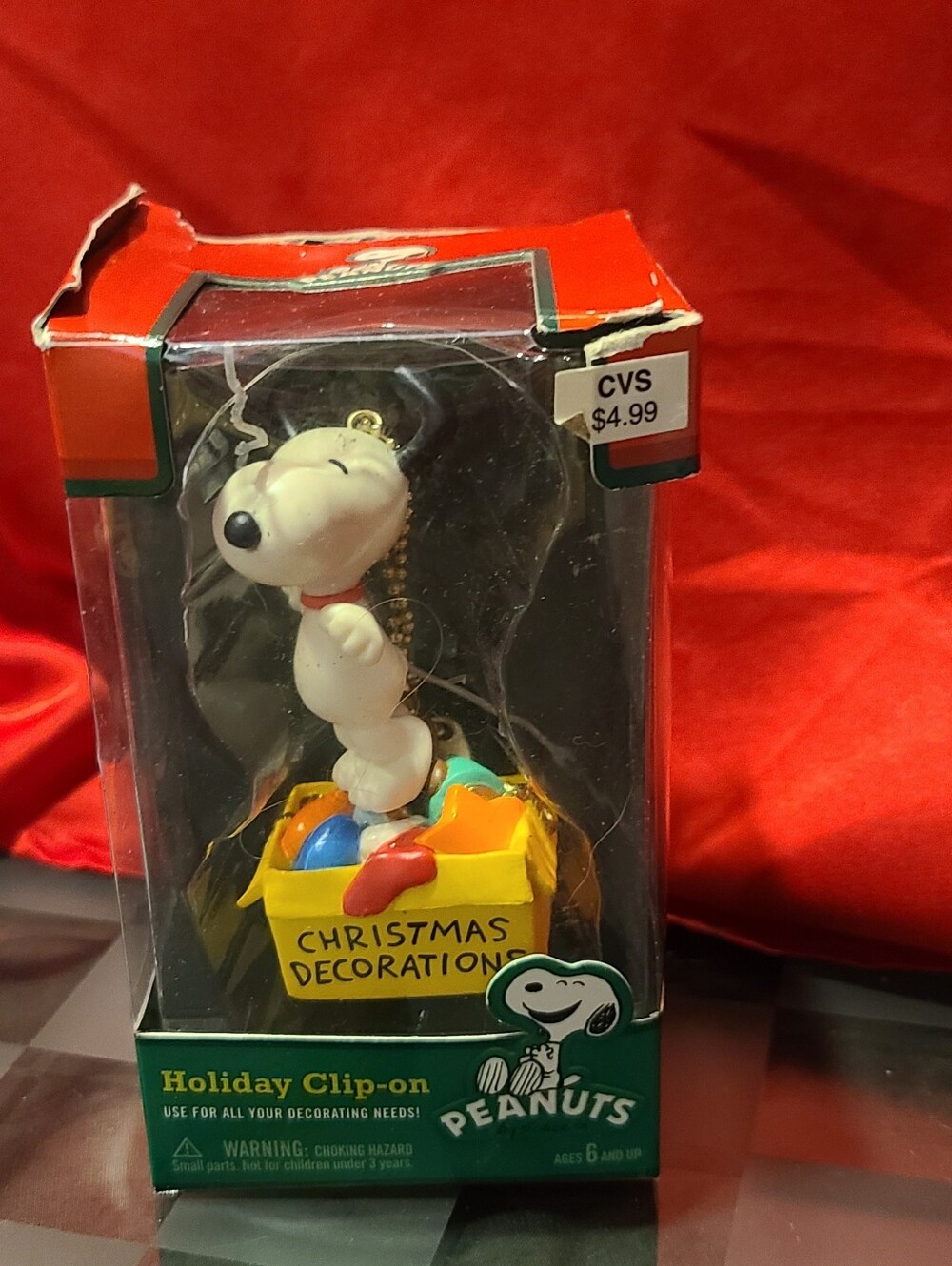 Peanuts Snoopy Holiday Clip-On Ornament - White & Yellow